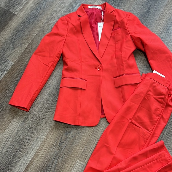 Women's Red Blazer and Pants Set - Picture 2 of 3